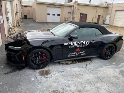 vehicle graphics Photo